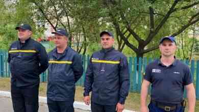 Прикарпатські піротехніки повернулися з Київщини, де допомагали розчищати територію від вибухівки (ФОТО)