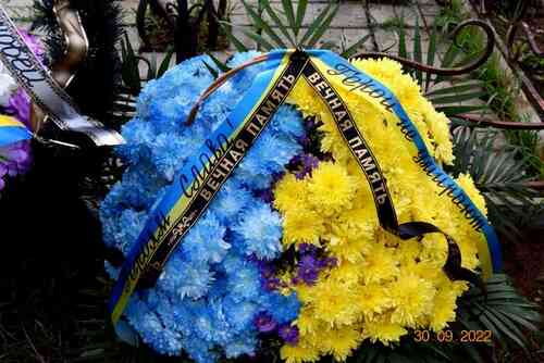 В Днепропетровской области похоронили защитника Украины Романа Лисовского - рис. 2